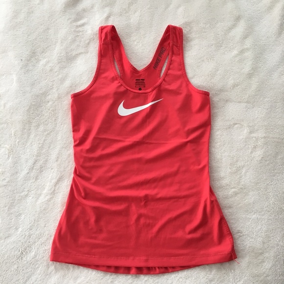 Nike Pro Racerback active tank - Picture 2 of 4